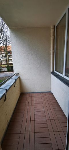 Balkon mit Blick auf den Hof