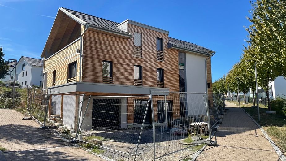 Ruime 6-kamerwoning op de hoge begane grond met twee terrassen in Weinsberg – Foto 2