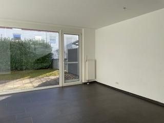 Blick auf Terrasse - EG