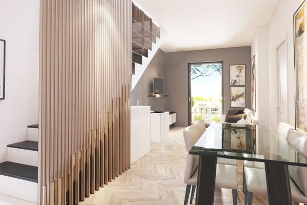 Appartement exclusif en duplex avec vue directe sur le lac, de grandes terrasses et un espace lounge privé