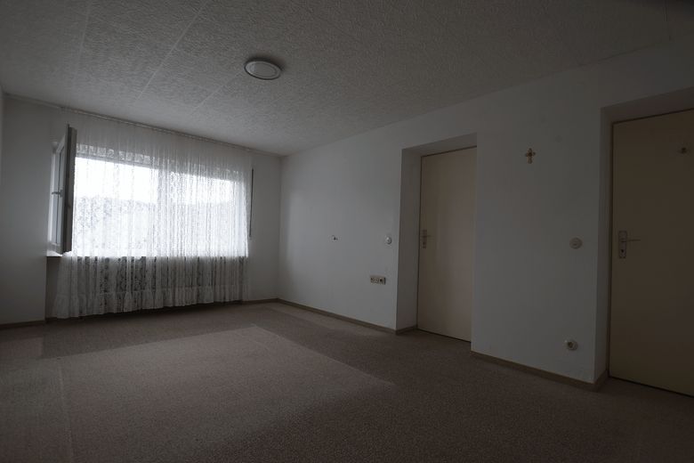 Charmantes Einfamilienhaus in idyllischer Lage, provisionsfrei ! – Schlafzimmer im UG