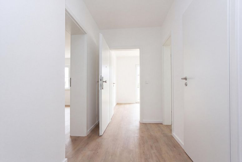 5-Zimmer-Neubauwohnungen in Lenningen – modern, großzügig & energieeffizient | Nur noch 3 verfügbar – Flur 