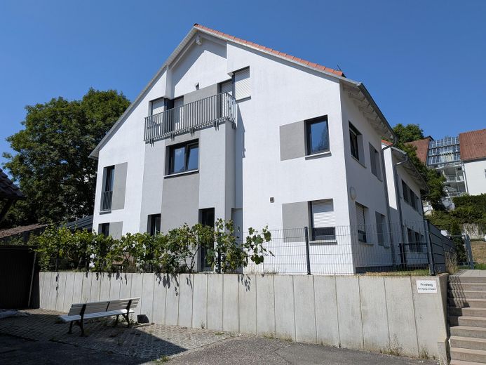 Bahçeli ve güneybatı teraslı şık maisonette daire – kendi evinizde yaşıyormuş gibi – Ansicht Seite
