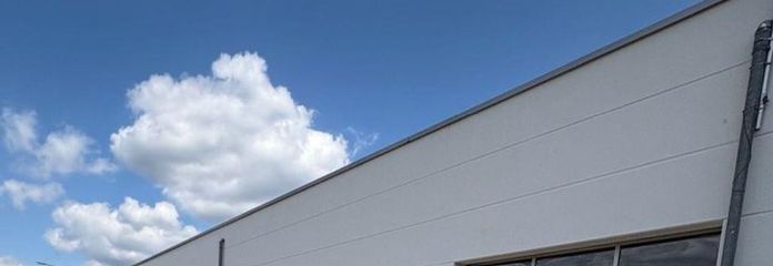 En iyi konumda 2 seksiyonel kapılı hangar alanı kiralık
