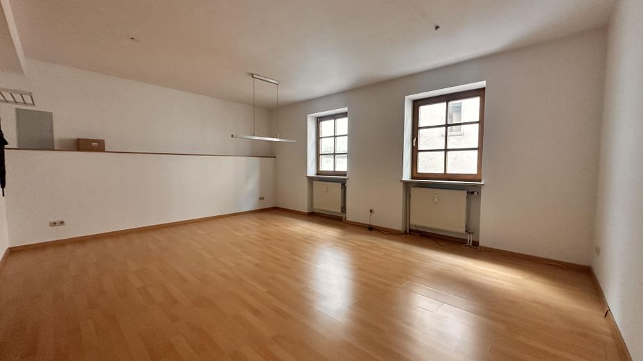 Top location! Beautiful office directly at Max-Josefs-Platz. Balcony & mountain views. No commission! – Büro Nord