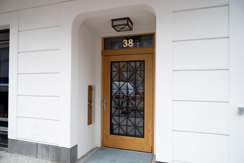 Designer Apartment zentral in Schöneberg Erstbezug – Bon Jour