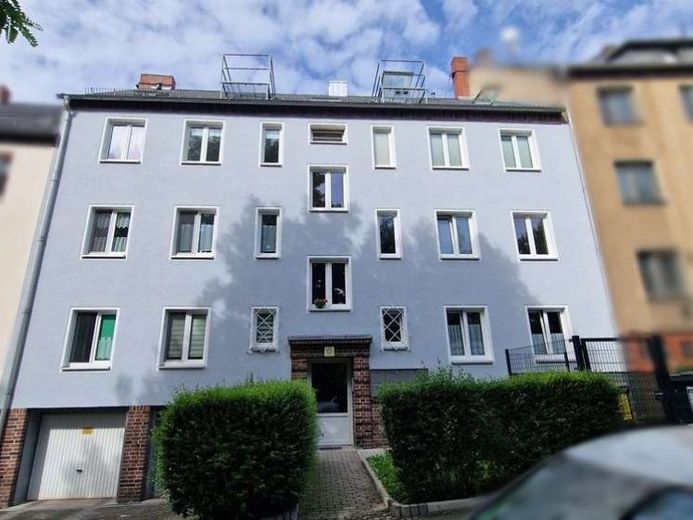 Placement de capitaux attractif ou nouveau chez-soi – appartement moderne de 2,5 pièces avec balcon et garage – Foto 1
