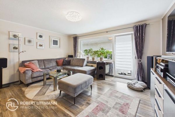 Mehr Platz als gedacht – gepflegtes Reihenmittelhaus mit Vollkeller, Garage und Garten