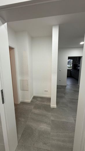 klimatisierte - 3-Zimmer Wohnung (OG) - mit Balkon in Andernach – Abstell-Nische