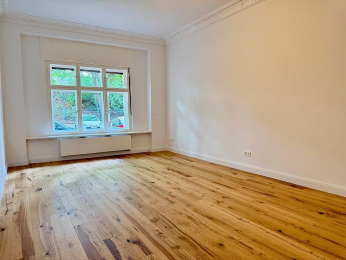 Erstbezug nach Sanierung | familiengerechte Altbauwohnung mit Terrasse in Bestlage | provisionsfrei – Zimmer 2