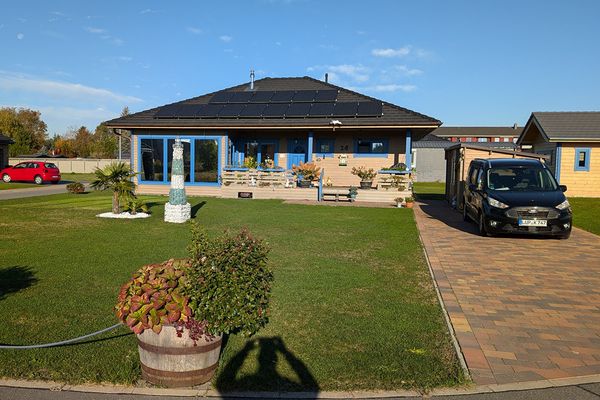 EFH Holzhaus massiv biologisch gesund
