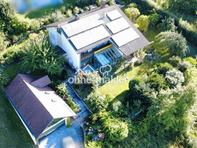 Freistehendes Einfamilienhaus in ruhiger Südhanglage mit weitem Blick über das Vilstal – Foto 1