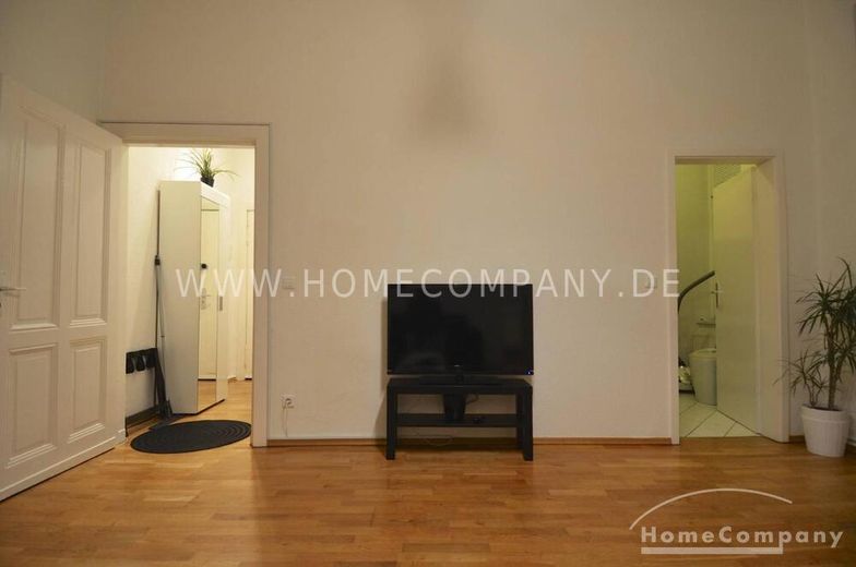 Top 2-Zimmerwohnung in der Kastanienallee, Berlin-Mitte, möbliert – 552c921a2ccd6673f50929346cb90f6d341e18af.jpg