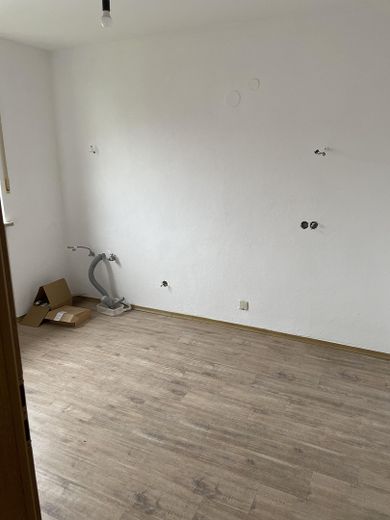 Helle 4 Zimmer-Wohnung mit Balkon in Mainburg – Küche