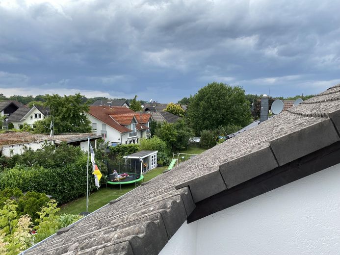 Wunderschöne 4,5-Zimmer-Maisonette-Wohnung in allerbester Lage von Rödermark OR – DG Loggia