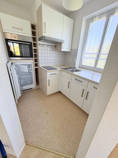 Helle 1-Zimmer-Wohnung mit Balkon  &  EBK in Straubing – WJ-00126_bild_016.jpeg