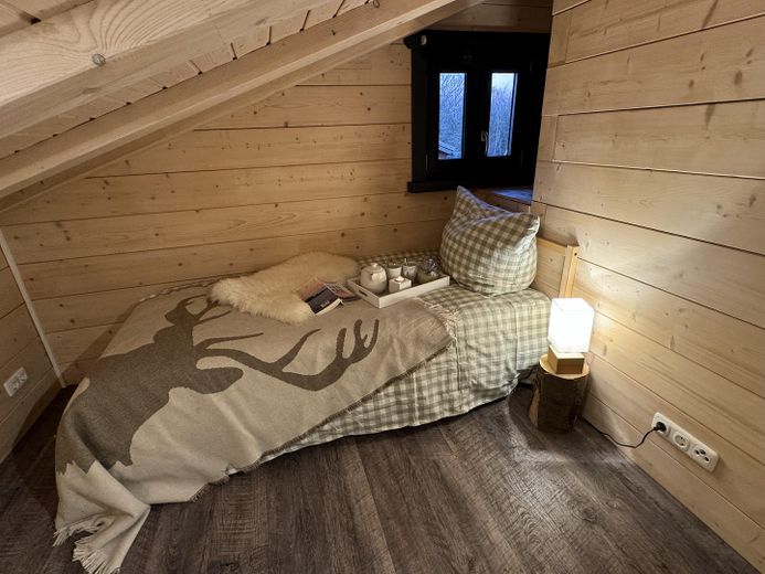 6 casas de troncos/casas de vacaciones con muy buena rentabilidad, en ubicación privilegiada. Venta individual o conjunta posible. – Foto 14