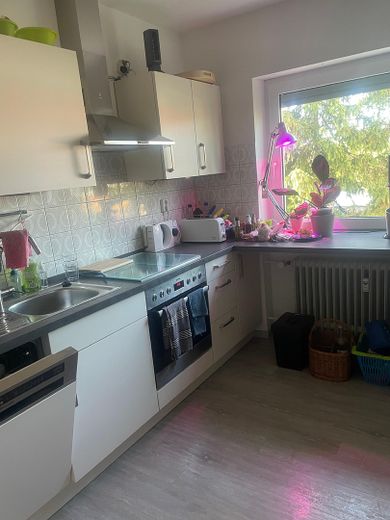 Schöne helle 3-Zimmerwohnung – Küche1