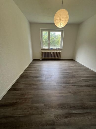 Atrakcyjne mieszkanie 3-pokojowe na parterze z balkonem w Laatzen – idealne jako inwestycja kapitałowa – Zdjęcie 5