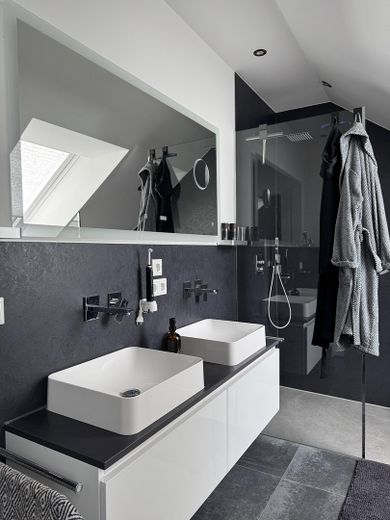 Badezimmer in Suite