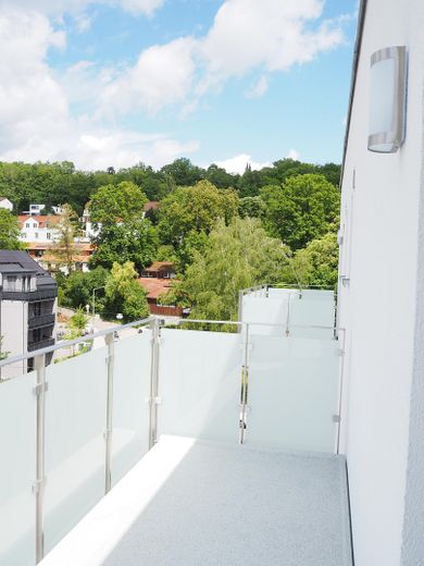 YENİ YAPI Enerji Verimliliği Evi 40 - Regensburg-Steinweg'de balkonlu ve Katedral manzaralı yüksek kaliteli 2 odalı daire – Balkon