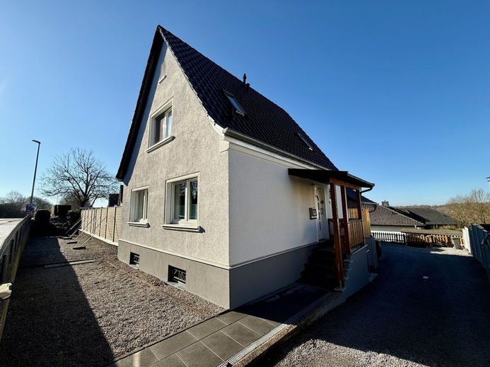 Fröndenberg-Hohenheide: Altbau, aber nicht vom alten Eisen - Energetisch und technisch im TOP Zustand! – Haus kaufen Fröndenberg-Hohenheide