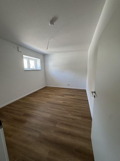 Erstbezug kernsanierte Wohnung 113m2 3,5-Zimmer NEU mit großem Balkon – Schlafzimmer 1