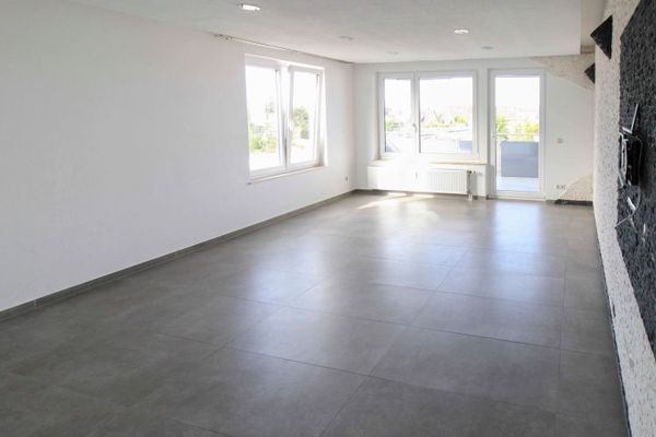 Smart & Stilvoll: Modernisierte 4-Zimmer-Oase mit sonnigem Südwest-Balkon und Klima in Friolzheim!