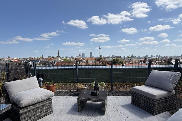 Maisonette di alta qualità arredata con terrazza privata sul tetto e panorama su Berlino | Mitte