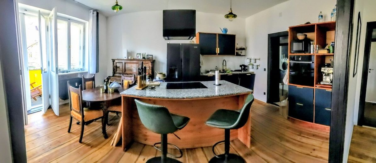 Frisch komplett renovierte Wohnung, voll ausgestattet mit hochwertigen Maßmöbeln -Provisionfrei – Foto 2
