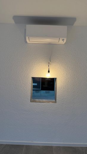 klimatisierte - 3-Zimmer Wohnung (OG) - mit Balkon in Andernach – Durchreiche