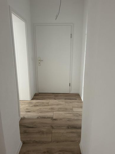 Центральна 1-кімнатна квартира з кухнею в Галле — ідеально для студентів, самотніх людей, маятникових працівників і людей похилого віку – Flur