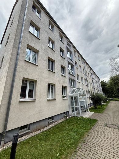 Gemütliche und vermietete 3-Zimmer mit Laminat, Balkon, Stellplatz und Wannenbad in ruhiger Lage! – PHOTO-2025-07-23-17-45-35_1