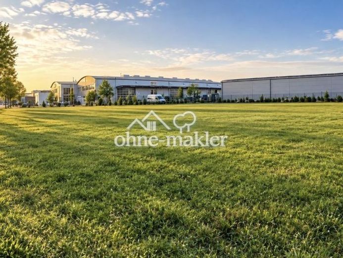 Wörth an der Isar’da yaklaşık 2.000 m² ticari arsa – tamamen altyapılı ve esnek kullanıma uygun – Fotoğraf 1
