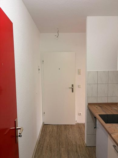Renovierte 1-Zimmer-Wohnung mit Balkon und EBK in Bretzenheim – Foto 4