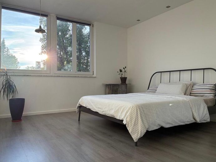 Provisionsfrei & Bezugsfrei: Eigentumswohnung mit Balkon & Fußbodenheizung nahe Tempelhofer Feld – Schlafzimmer