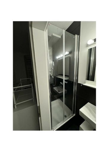 Dusche beispielhaft
