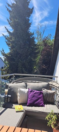 Provisionsfrei! Helle Dachfeschosswohung mit grossem Garten – Foto 11