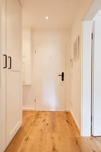 Appartamento ampio e modernizzato – Foto 7