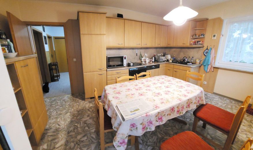 Schönes modernes Einfamilienhaus in guter Lage – Wohnküche