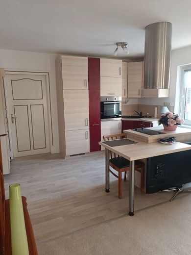 Viel Platz in Güstrow 190 m², großes Grundstück, Pool & Werkstatt – Küche OG