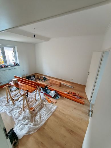 Helle 2 Zimmer Wohnung + Dachterrasse. – Фотографія 13