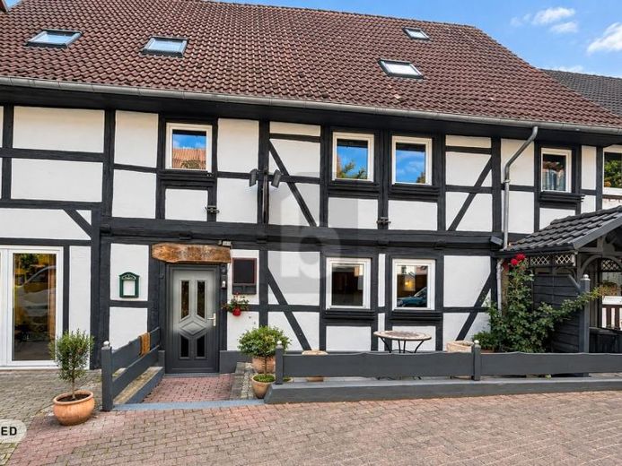 SANIERT, INDIVIDUELLE NUTZBARKEIT, TOP AUßENANLAGE – Foto 1