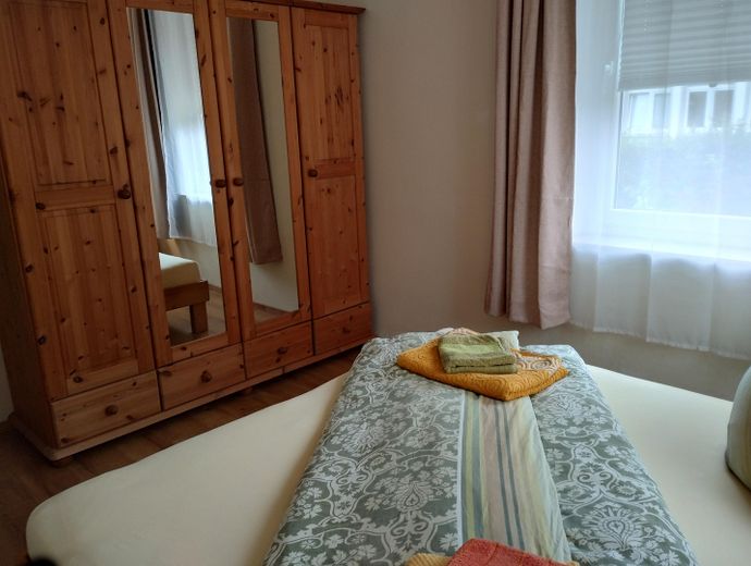 Kış dönemi için (1.10.26 - 31.4.2027 tarihleri arasında) romantik bir villada kiralık tatil dairesi – Schlafzimmerschrank