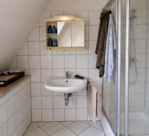 Urokliwa kamienica w Weststadt – dwa apartamenty w jednym mieszkaniu – Zdjęcie 15