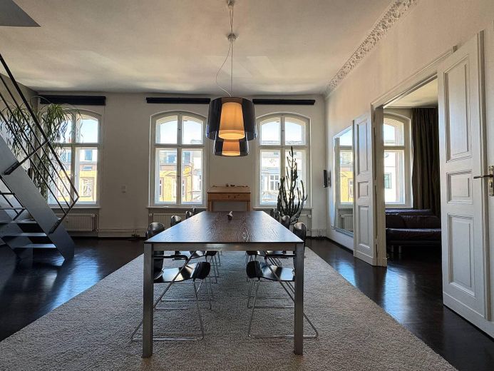 SANS COMMISSION : maisonette sous les combles à Bergmannkiez – Wohnbereich 4. OG
