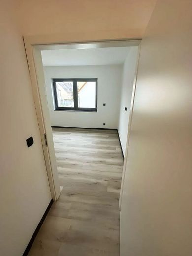 Nürnberg-Reichelsdorf’ta büyük teraslı rüya gibi 3–4 odalı daire – Fotoğraf 16