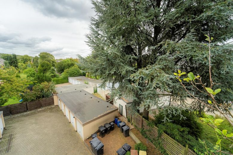 gepflegte 3-Raum-Wohnung mit Balkon – Blick vom Balkon