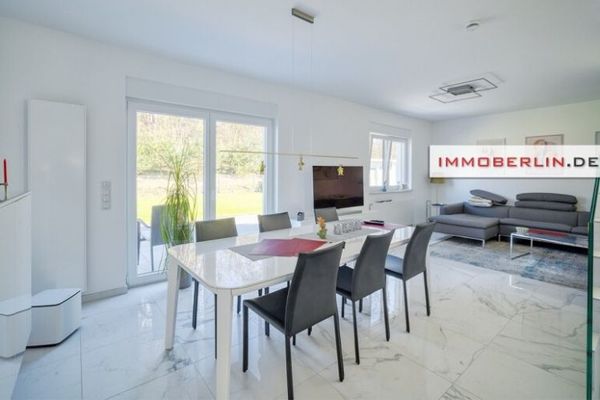 IMMOBERLIN.DE - Casa molto attraente con terrazza soleggiata, grande giardino e garage in posizione familiare