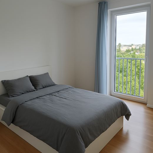 Schlafzimmer mit franz. Balkon